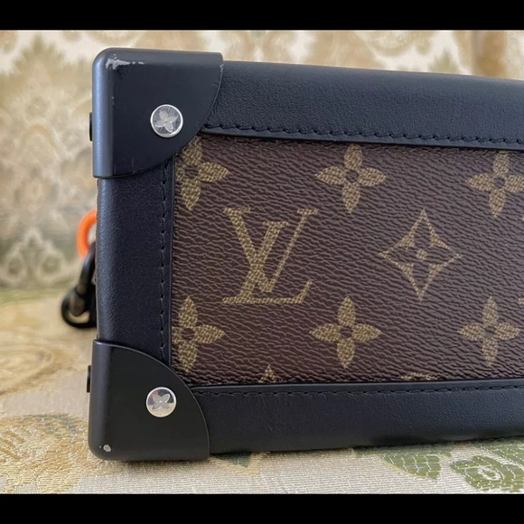 LOUIS VUITTON Soft Trunk Bag Solar Ray Monogram - Picture 9 of 16